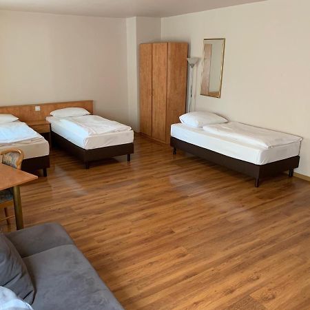 Hotel Am Kurfuerstenplatz - Messe Франкфурт-на-Майне Экстерьер фото