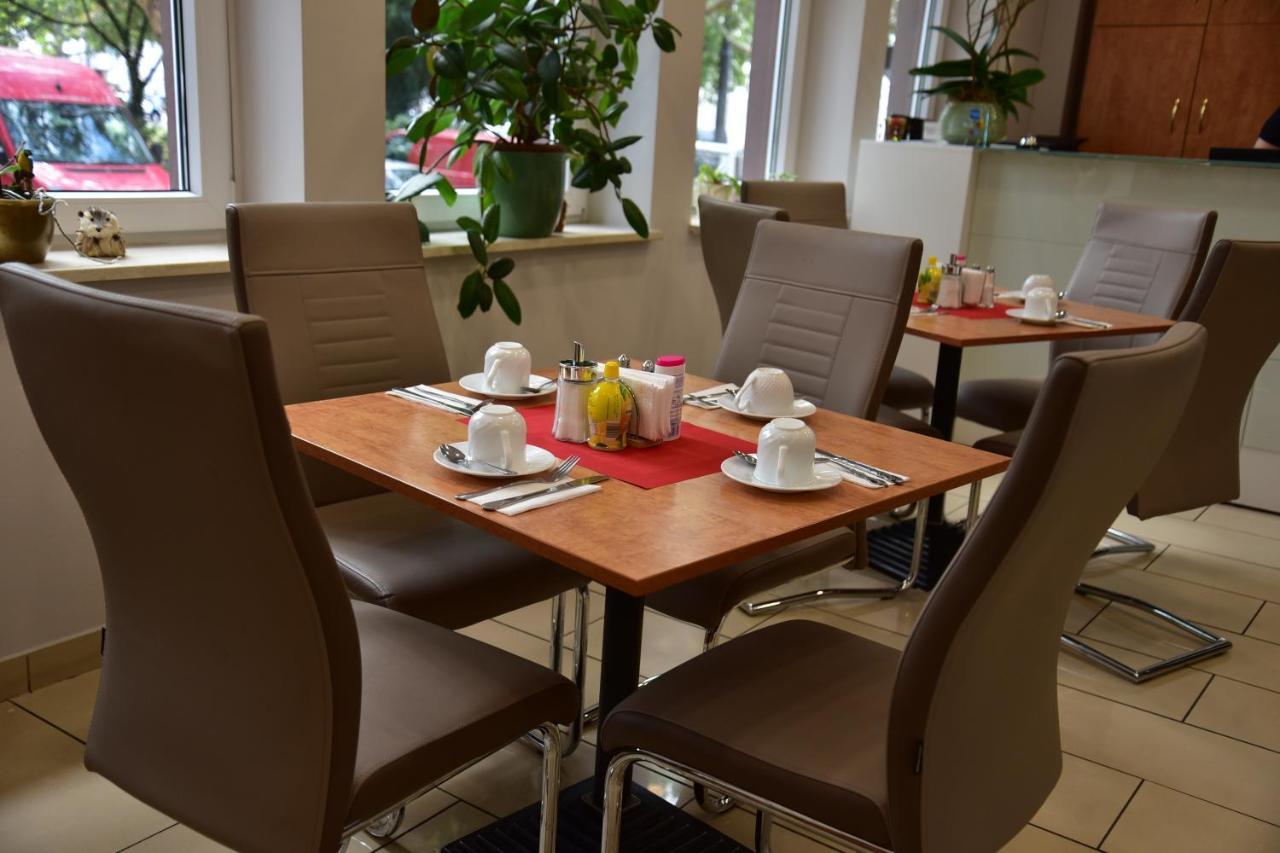 Hotel Am Kurfuerstenplatz - Messe Франкфурт-на-Майне Экстерьер фото