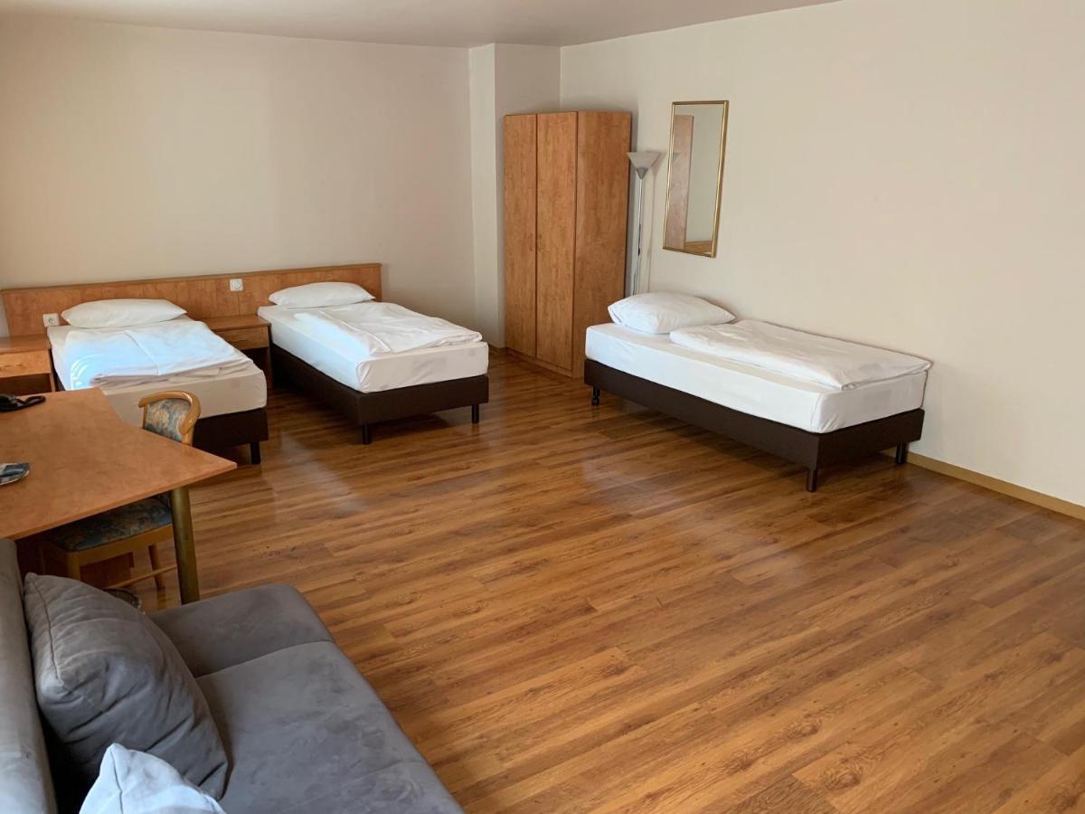 Hotel Am Kurfuerstenplatz - Messe Франкфурт-на-Майне Экстерьер фото