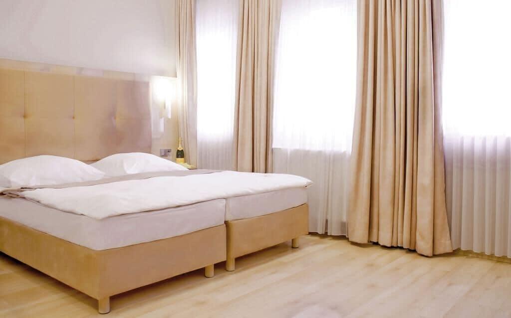Hotel Am Kurfuerstenplatz - Messe Франкфурт-на-Майне Экстерьер фото