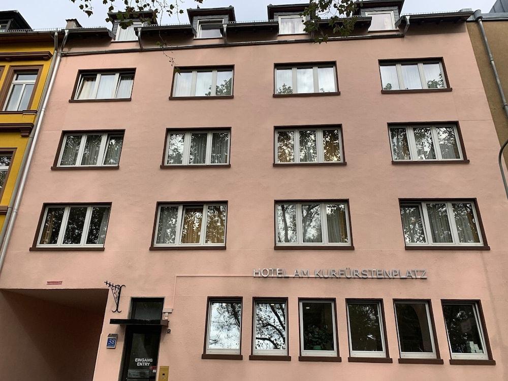 Hotel Am Kurfuerstenplatz - Messe Франкфурт-на-Майне Экстерьер фото